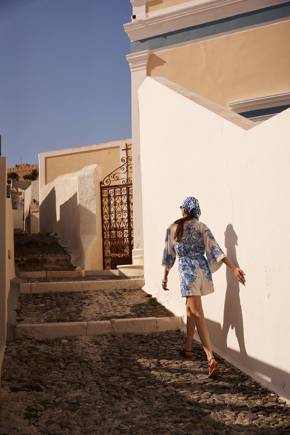 The Gallery, Instants of Elegance